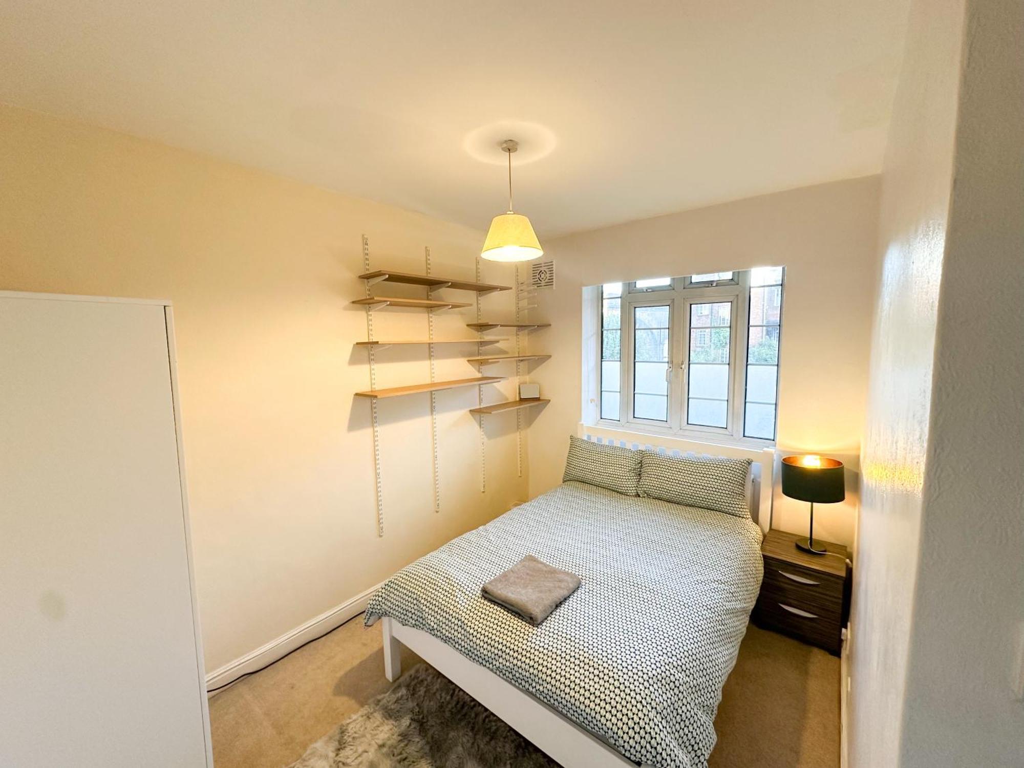 ヘンドン2 Bed Flat - Short Walk From Brent Cross Stationアパートメント エクステリア 写真